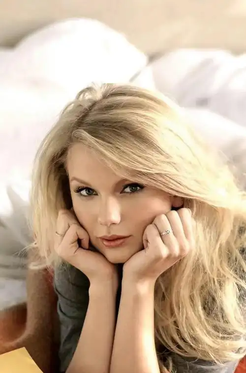 泰勒·斯威夫特高清冷艳美照,婀娜动人!__财经头条