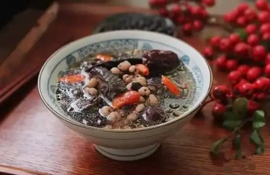 养颜美容 | 女人喝了它, 乌发美白身体暖!