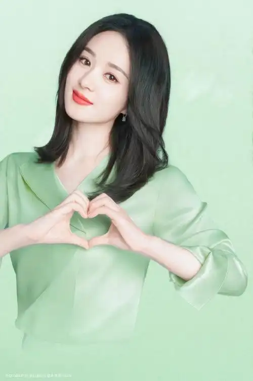 赵丽颖蒙牛0乳糖品牌代言人