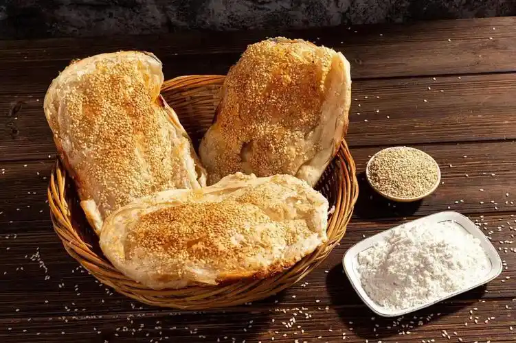 蒙城县特色美食——油酥烧饼.邓富林供图