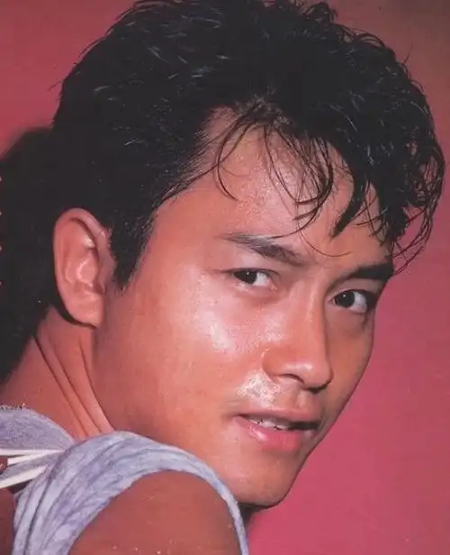 你觉得张国荣哪张照片最帅最美