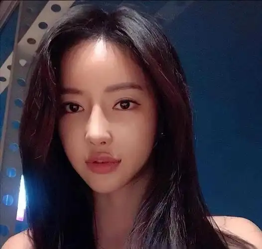 网红潘南奎:骗前夫10亿整成angelababy,来中国圈钱竟被老板掌掴