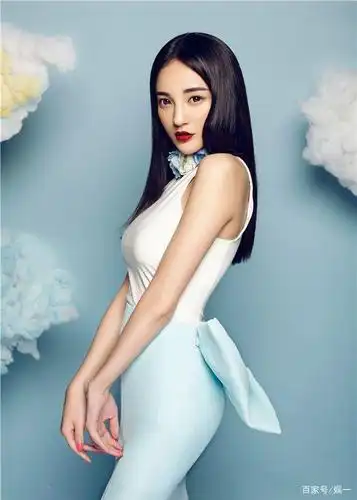 明星刘雨欣,娱乐圈影坛女演员,被誉为"励志女神"