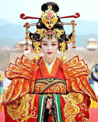 我想要武媚娘那一身全身大红衣服的图片清晰的麻烦给找找呗谢谢