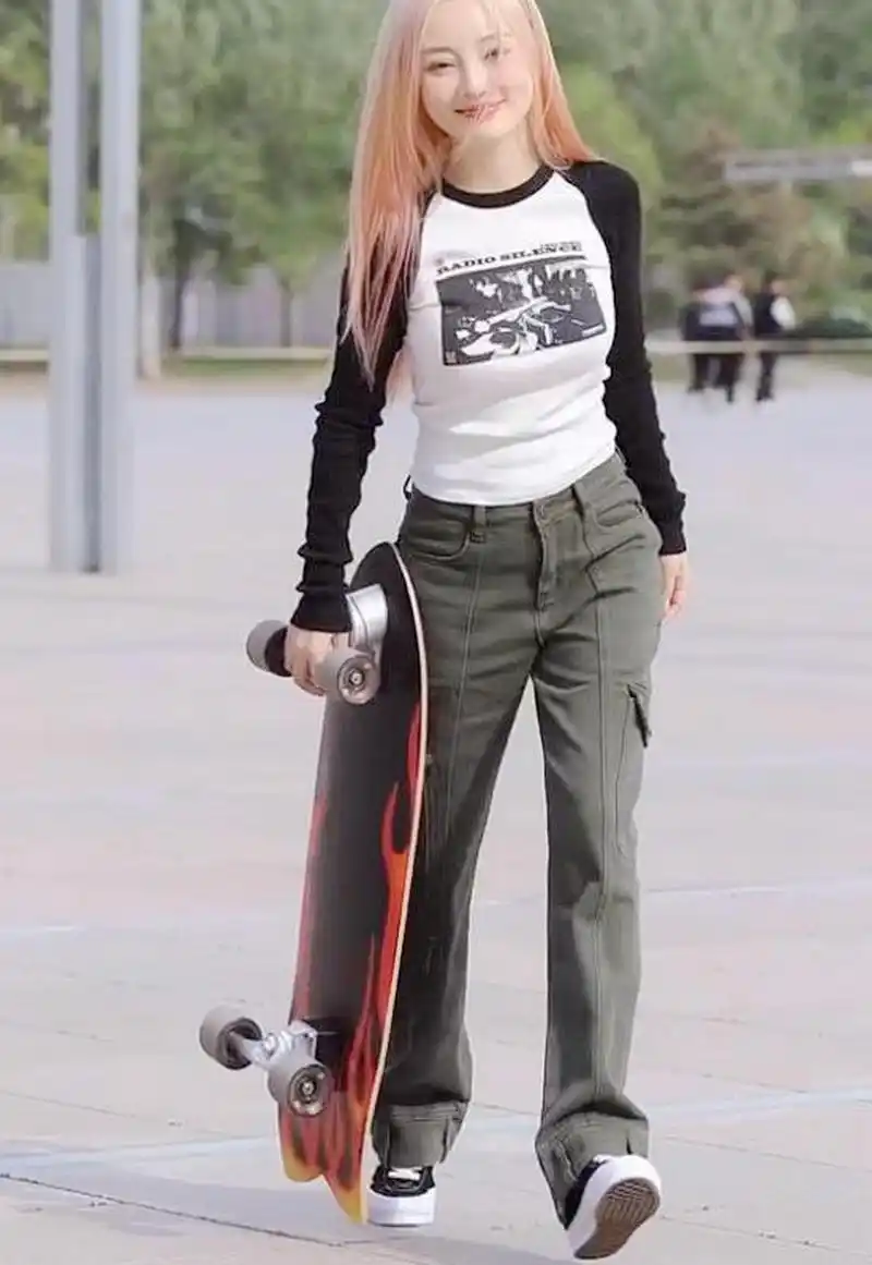 李小璐传出新恋情,答应追求她,私下见面.最新消息心情大好