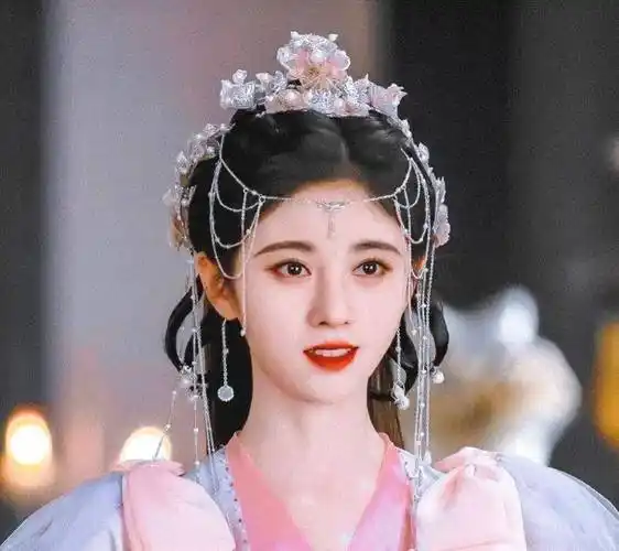 原创万人票选最美女明星看到排名网友们崩溃了粉丝别装路人行不行