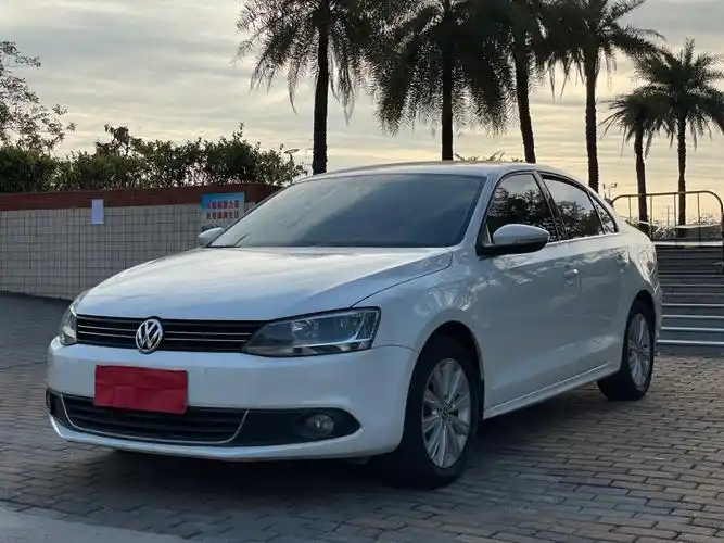 车辆图片2014年大众速腾 1.4t自动豪华型 提速小飞机?