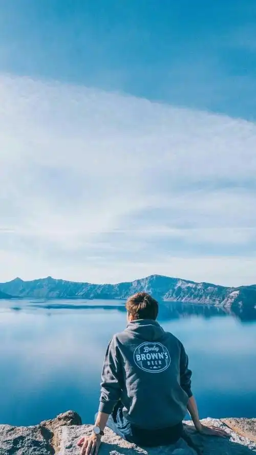 有没有类似于这种面朝大海的头像或者壁纸