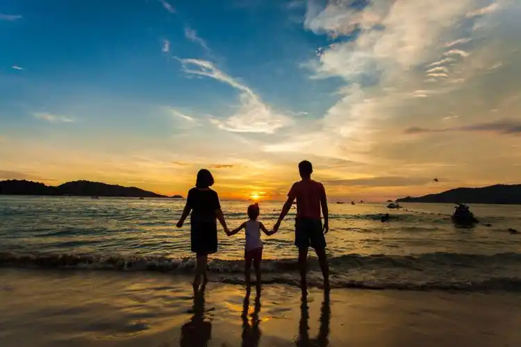 我们的生活充满阳光,充满快乐!