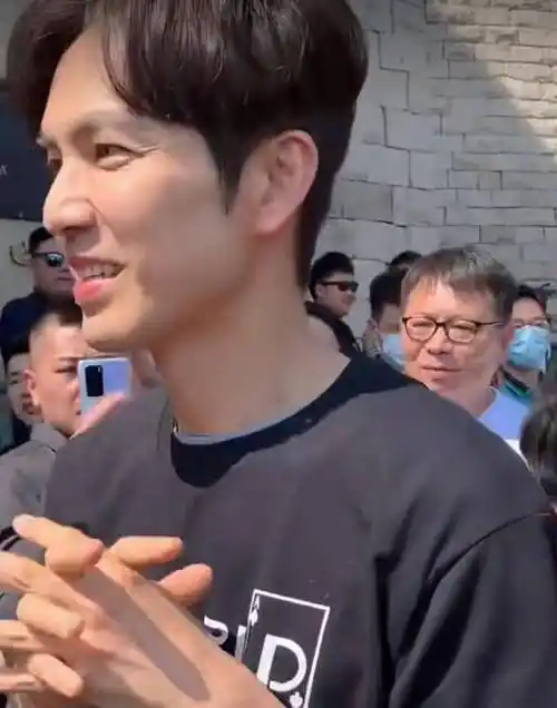 183cm的钟汉良真实状态如何?看到生图,网友:令人感慨_年龄_皱纹_后浪