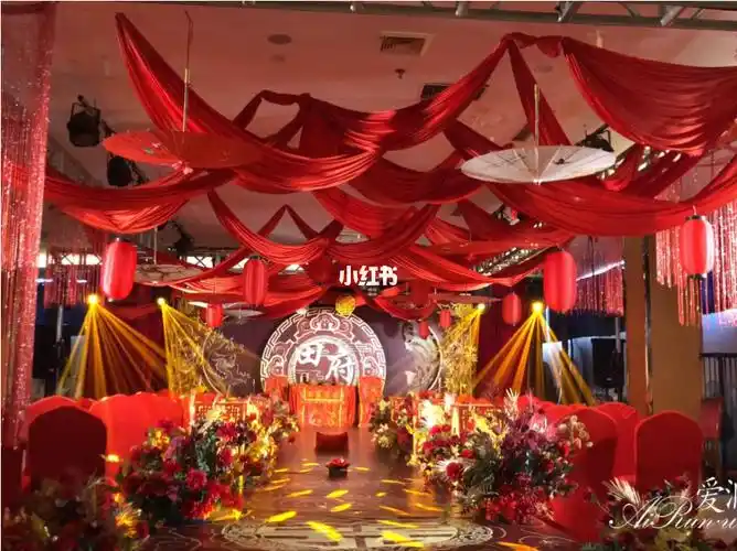 找婚礼场地|中式婚礼场景布置 如何打造唯美中式婚礼-丫空间