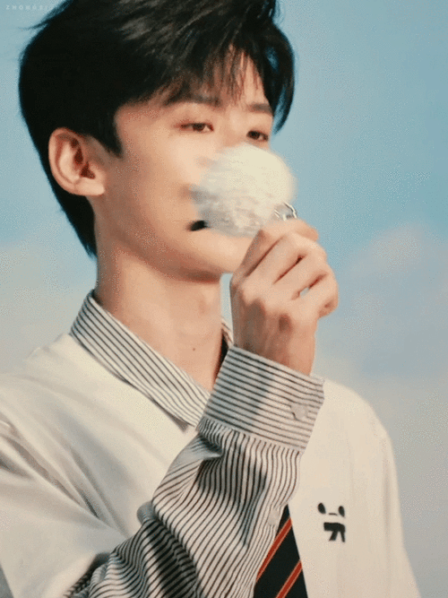 白敬亭肯德基品牌代言人##白敬亭桑延