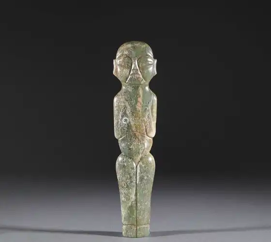jade human from the hong shan culture红山文化玉人
