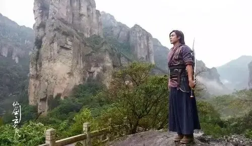 仙剑云之凡·西瑶台琅琊榜·琅琊阁神雕侠侣置身于灵峰古道之上,感受