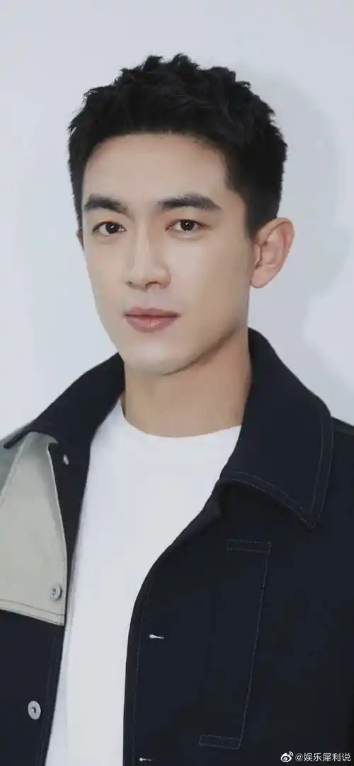 两分钟全是爆点林更新搬砖又心酸又好笑他在综艺里反差好大