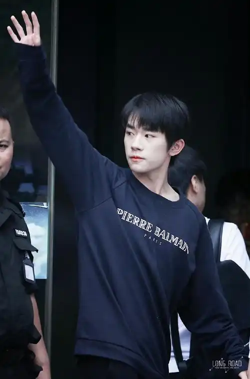 晚安宝宝[月亮]@tfboys-易烊千玺