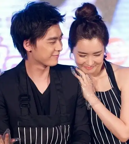 图李易峰的结婚照曝光新娘不是李多海吴昕