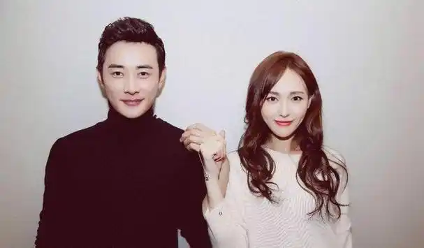 唐嫣可真是个男神收割机啊,跟她搭戏的全都是大咖,像胡歌,霍建华,rian