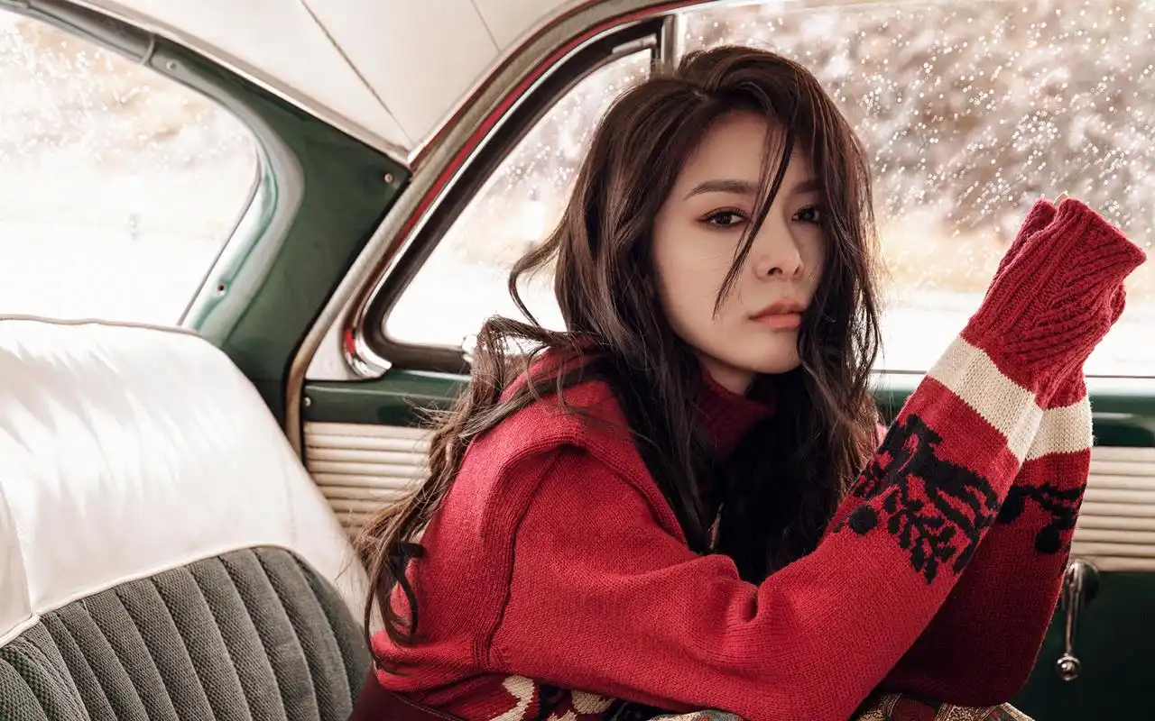 傅菁冷飒性感高清桌面壁纸.欢迎继续关注美桌网win4000.