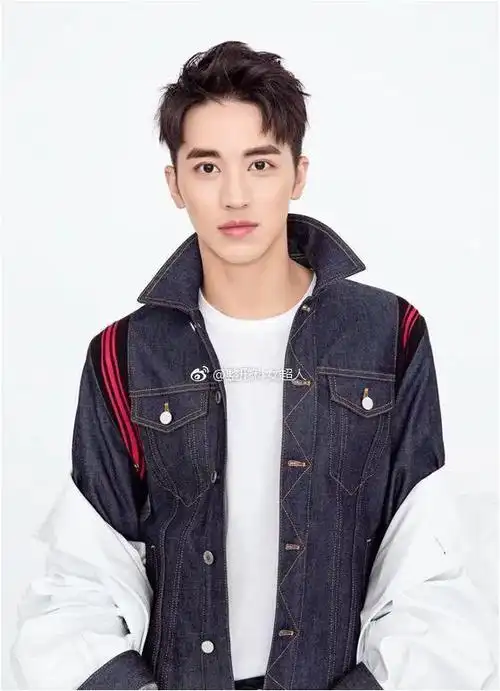 8位割双眼皮的男星其中还包括罗志祥说实话割得很自然