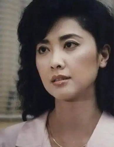 被年轻时的朱琳惊艳到了旷世美颜人人想娶今67岁仍美得发光