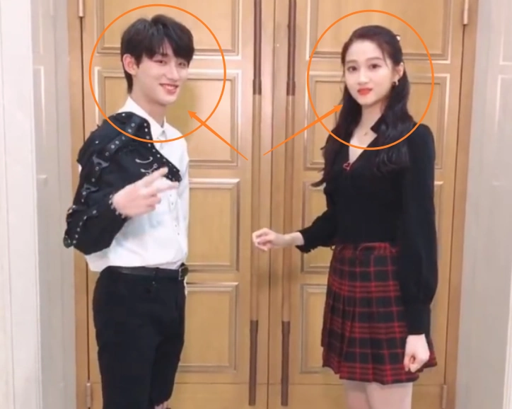 23:11 订阅 点击查看更多订阅内容> 《甜蜜暴击》里关晓彤与丁程鑫演