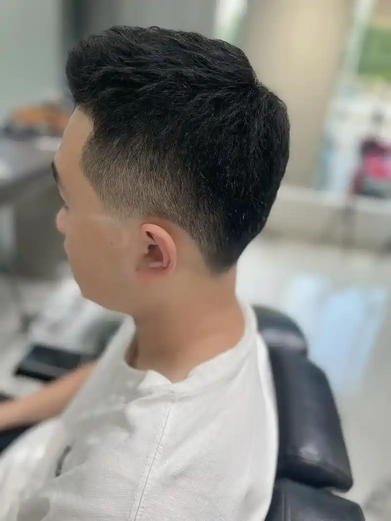 男士渐变 #男土发型 #发型推荐  - 抖音