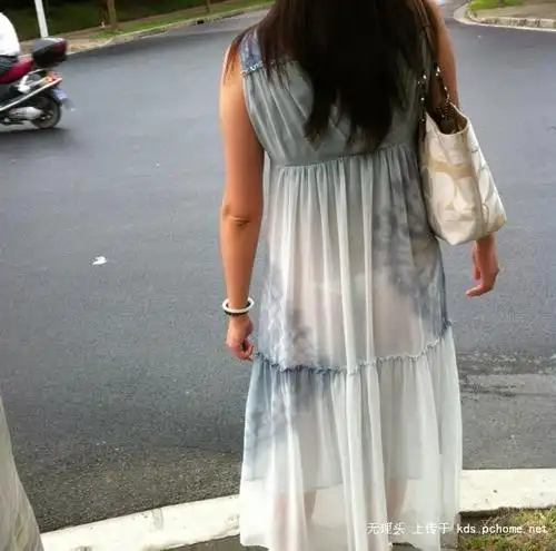 商场跟拍透明裙