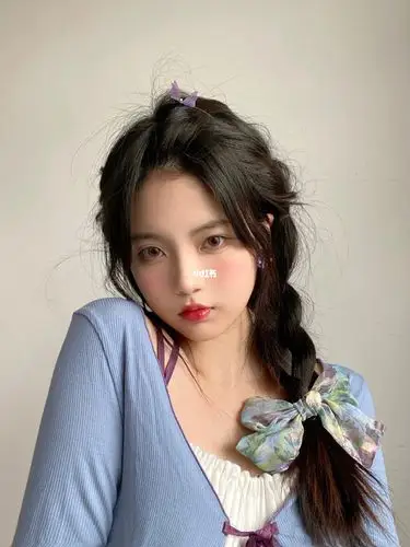 蝴蝶少女03单侧麻花辫编发教程_教程_编发_发型_麻花辫_显脸小_编发