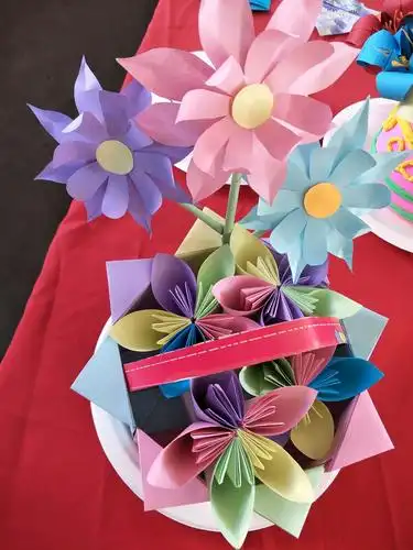 榆林市第九小学二年级四班第一学期手工展