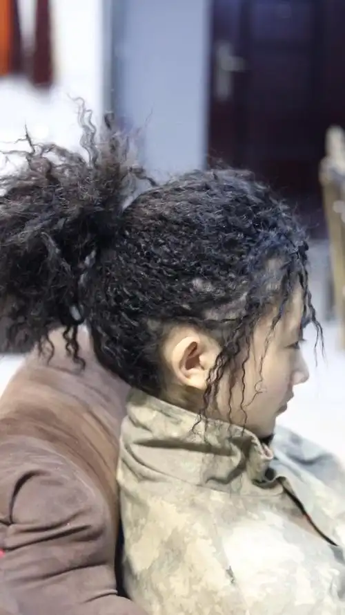 筷子烫的发型.女生短发可以这样烫.