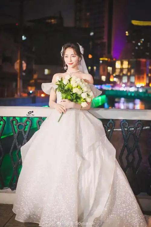 许佳琪毕业快乐##许佳琪婚纱造型