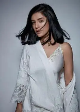 超女冠军江映蓉:因整容失败大变样,现全身只剩眼睛是自己的