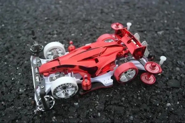 田宫四驱车改装成品四驱兄弟红色阿凡达电镀车壳ma避震拼装车