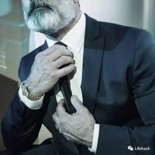 这群老大爷,活出了所有男人梦想的样子!