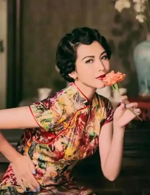 对旗袍秀走姿技巧的相关介绍