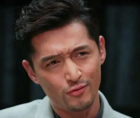 明星留络腮胡,高以翔帅得邪魅,胡歌可爱,他被誉为现代美鬓公!