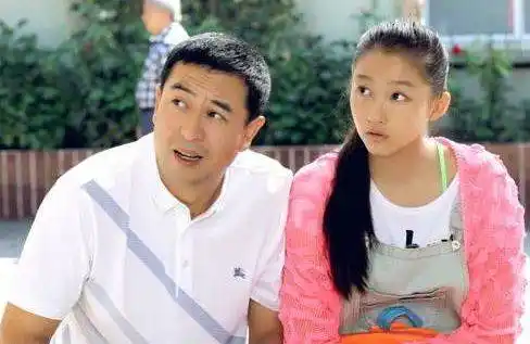 从国民闺女到新一代烂片女王,关晓彤到底经历了什么.