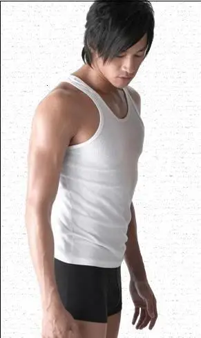 何润东露性感人鱼线 欲当《变4》型男苦练肌肉