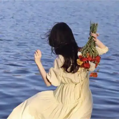 双人三人闺蜜头像04月08日星月贩卖官花海系女生头像 春日里的阳光04