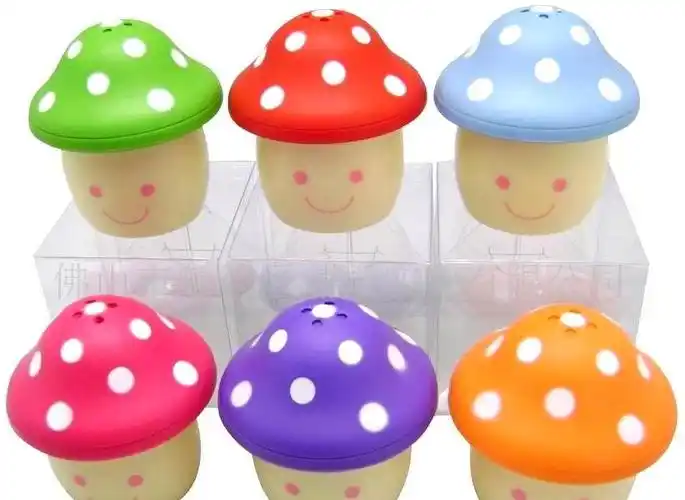 产品服务 小礼品创意家居塑料制品新奇特,蘑菇调味瓶