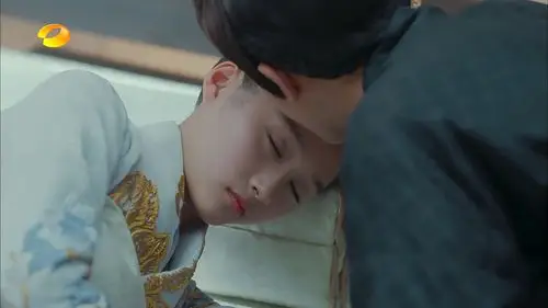 凤囚凰容止也太没出息了只能这样偷偷保护楚玉