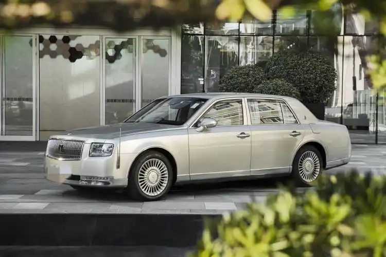 丰田世纪!一款不常见的丰田豪华车型