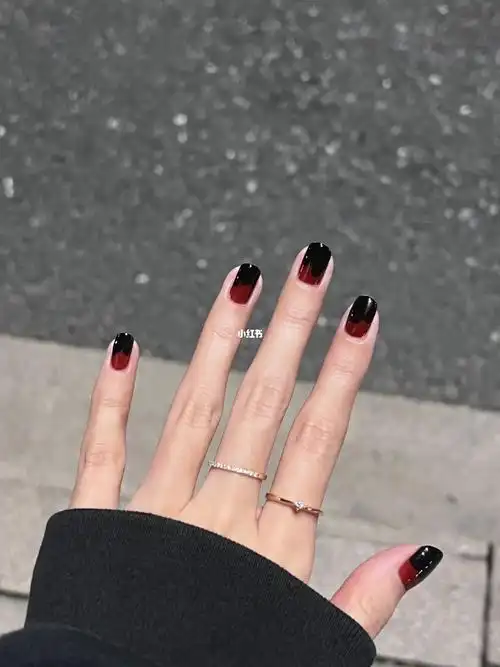 涂两层加亮油的效果～99orange指甲油c3677c01(亮红色)#气质美甲