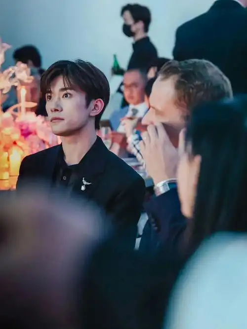 可以分享易烊千玺的生图吗