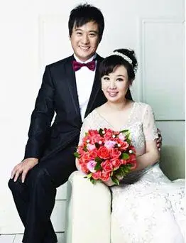 在2011年与丈夫步入了婚姻的殿堂,她的丈夫是一个著名的制片人姬云飞