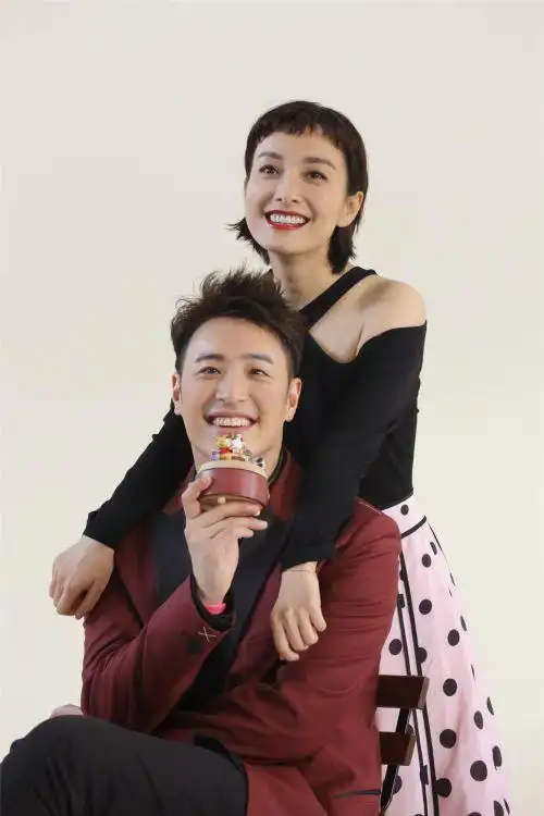 此前还放出豪言壮语"我很会拍时尚照片"的吴昕,心跳快得要休克,"超级