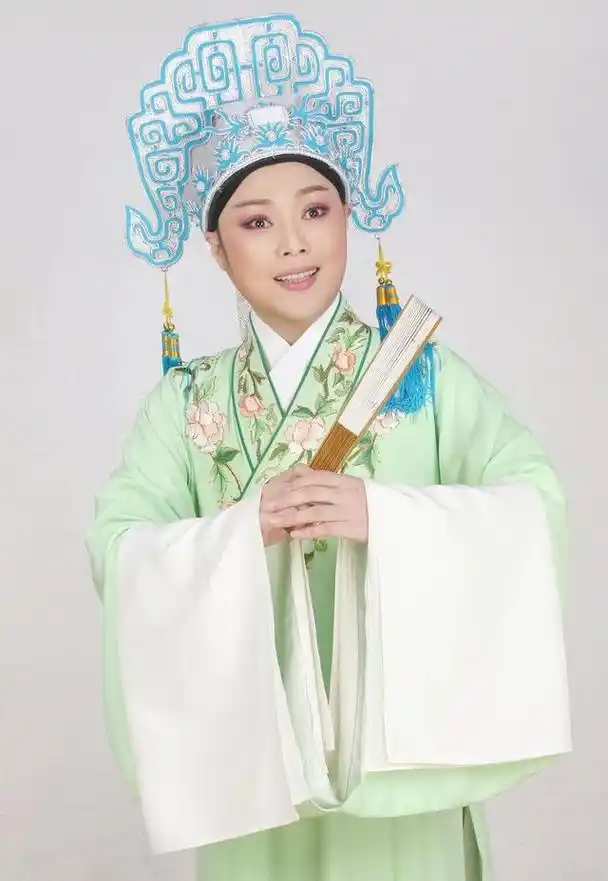 越剧名家萧雅:因为爱情出国,为了越剧回国