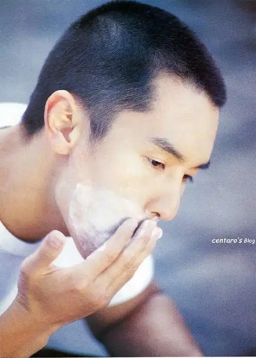 韩圈男星光头和寸头造型补了几个动图