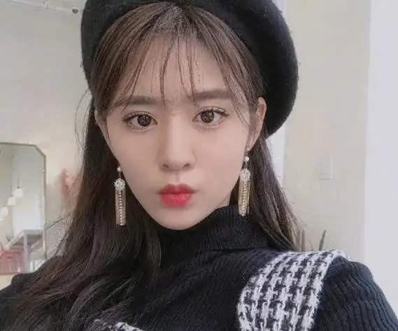 女生黑长直发型推荐 清纯甜美又减龄